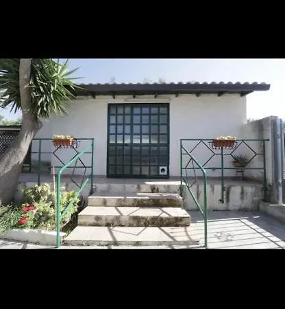 Villa Maria Avola
